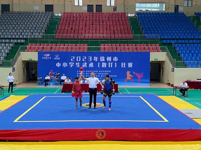 辣湯早新聞 | 空軍招飛開始!徐州學(xué)生檢測(cè)時(shí)間地點(diǎn)來(lái)了!